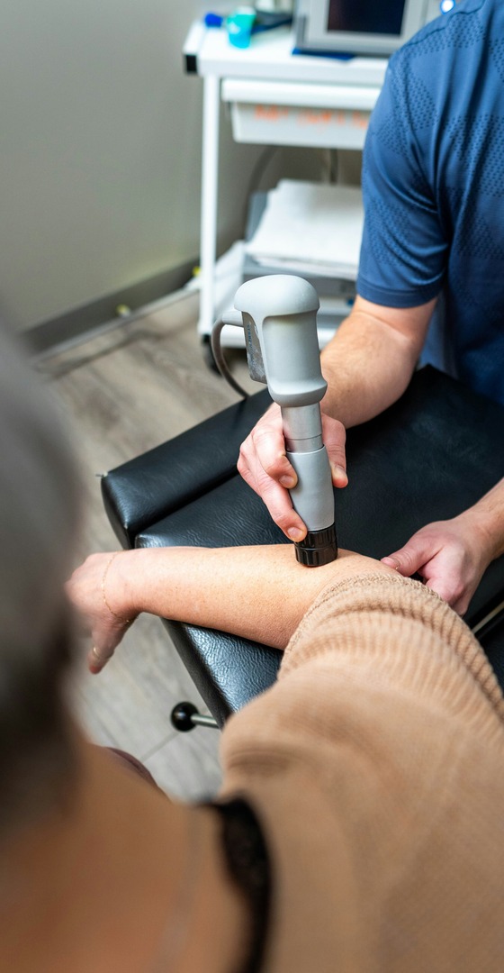 sports medicine orthopedic surgeon